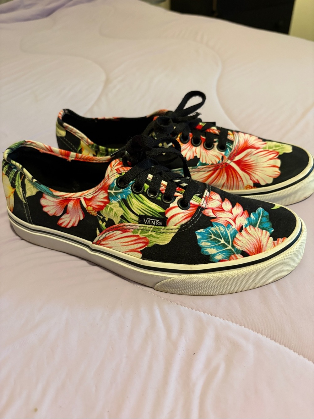 Vans Black Canvas Low-Top Sneakers with Multicolor Floral Print